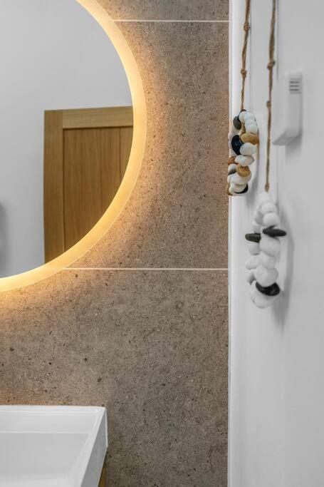 Luxury Riverside Retreat Broughton  Екстер'єр фото