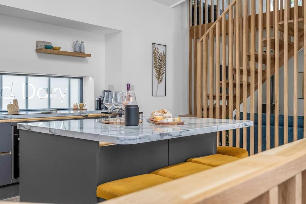 Luxury Riverside Retreat Broughton  Екстер'єр фото